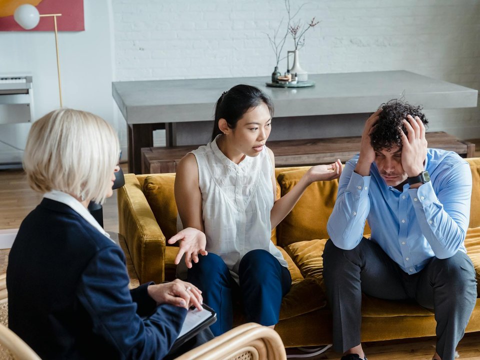 Çift Terapisi | Split Feature | Pexels 8560013